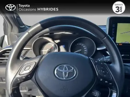 Photo 12 Toyota C-HR  122h Collection 2WD E-CVT RC18