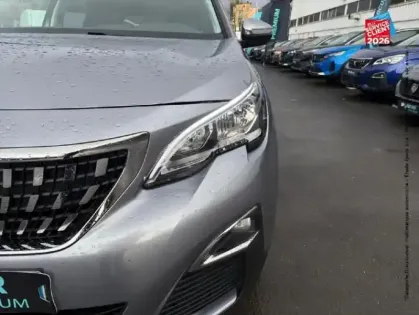 Photo 12 Peugeot 3008  1.2 PureTech 130ch S&S Style