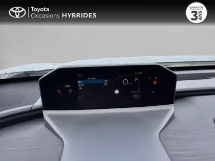 Photo 14 Toyota C-HR + 224ch 77kWh Design Grande Autonomie