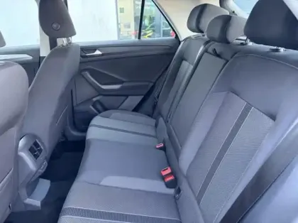 Photo 8 Volkswagen T-roc  1.0 TSI 110ch Life