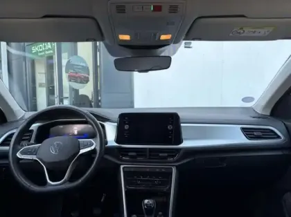 Photo 9 Volkswagen T-roc  1.0 TSI 110ch Life