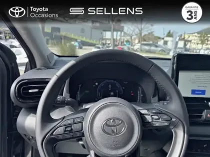 Photo 12 Toyota Yaris  116h Design 5p MY25