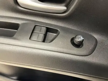 Photo 11 Toyota Aygo  X 1.0 VVT-i 72ch Design S-CVT