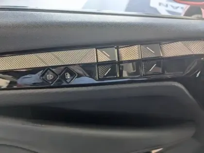 Photo 14 DS DS 4 Gén. II Ph1 NG Cross Rivoli 5