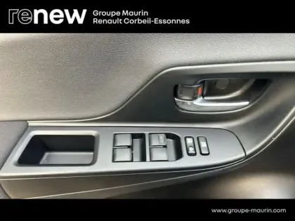 Photo 13 Toyota Yaris  100h Dynamic 5p