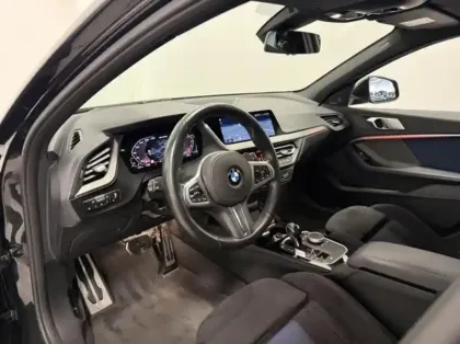 Photo 5 BMW Serie 1 Gén. III (F40) Ph1 M 5