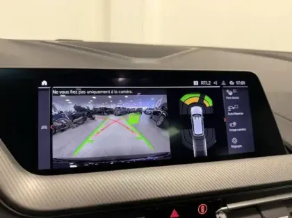 Photo 12 BMW Serie 1 Gén. III (F40) Ph1 M 5