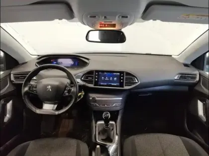 Photo 7 Peugeot 308  SW 1.5 BlueHDi 130ch S&S Active Business