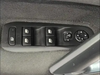 Photo 8 Peugeot 308  SW 1.5 BlueHDi 130ch S&S Active Business