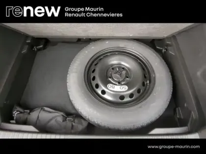 Photo 13 Renault Captur  1.6 E-Tech hybride 145ch Techno