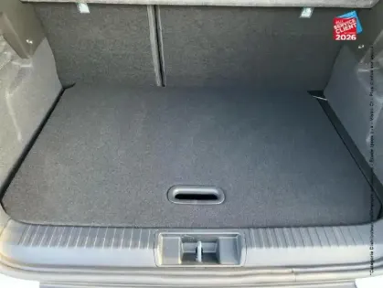 Photo 13 Renault Captur  1.8 E-Tech full hybrid 160ch Techno - 26