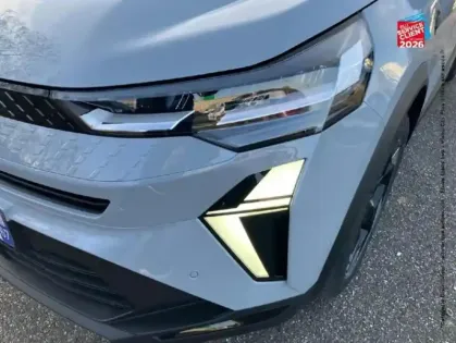 Photo 12 Renault Captur  1.8 E-Tech full hybrid 160ch Techno - 26