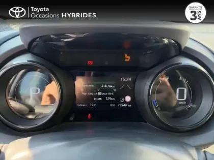 Photo 13 Toyota Yaris  116h Iconic 5p MY21