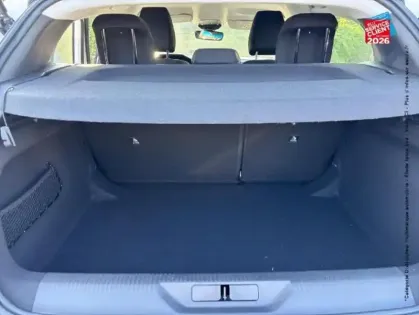 Photo 13 Peugeot 308  1.2 Hybrid 145ch Style e-DCS6