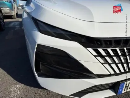 Photo 12 Peugeot 308  1.2 Hybrid 145ch Style e-DCS6