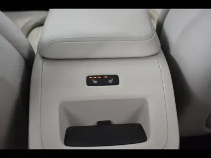 Photo 10 Volvo V60  B4 197ch Plus Style Dark DCT 7