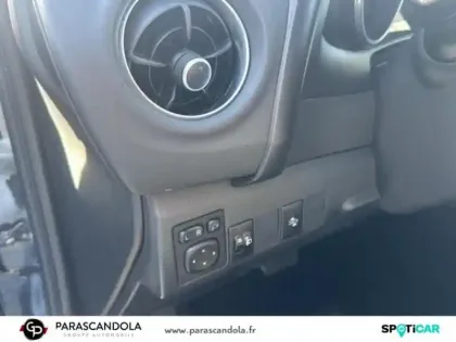 Photo 12 Toyota Auris  Touring Sports HSD 136h Design