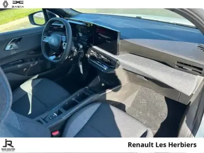 Photo 7 Renault Clio  1.8 E-Tech 160ch full hybrid Evolution