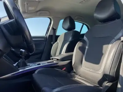 Photo 10 Renault Megane Gén. IV (BFB) Ph1 Intens 5