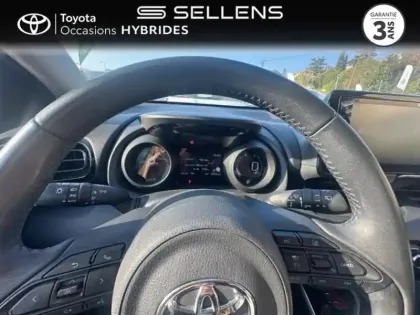 Photo 12 Toyota Yaris  116h Design 5p MY22