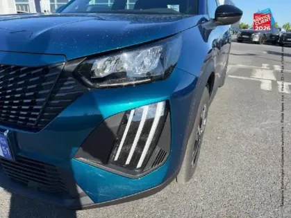 Photo 12 Peugeot 2008  1.2 Hybrid 110ch Style e-DCS6