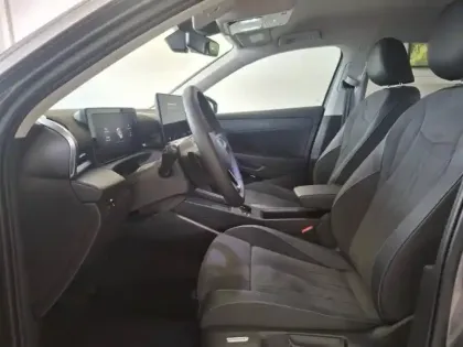 Photo 11 Volkswagen T-roc  1.5 eTSI 116ch Style DSG7