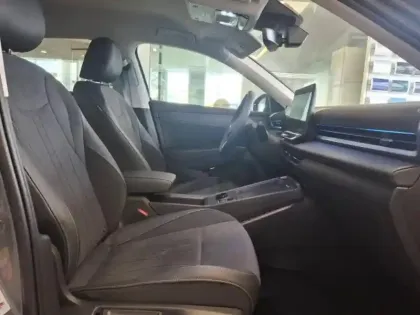 Photo 14 Volkswagen T-roc  1.5 eTSI 116ch Style DSG7