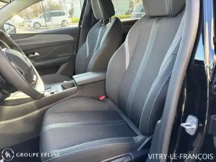 Photo 8 Peugeot 308  1.2 Hybrid 145ch Allure e-DCS6