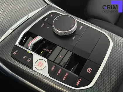 Photo 12 BMW Serie 3 Série 3 Touring 320eA xDrive 204ch M Sport