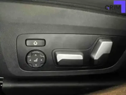 Photo 13 BMW Serie 3 Série 3 Touring 320eA xDrive 204ch M Sport