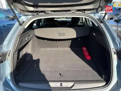 Photo 13 Peugeot 308  SW 1.2 Hybrid 145ch Style e-DCS6