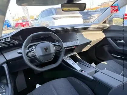 Photo 14 Peugeot 308  SW 1.2 Hybrid 145ch Style e-DCS6