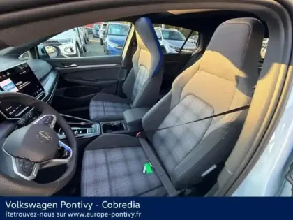 Photo 8 Volkswagen Golf  1.5 eHybrid 272ch GTE DSG6