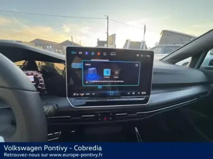 Photo 11 Volkswagen Golf  1.5 eHybrid 272ch GTE DSG6