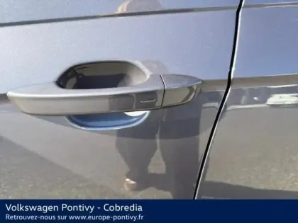 Photo 7 Volkswagen Taigo  1.5 TSI 150ch R-Line Edition DSG7