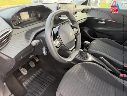 Photo 14 Peugeot 208  1.5 BlueHDi 100ch S/S Active CarPlay