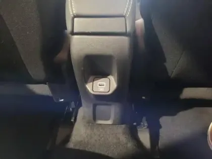 Photo 7 Jeep Renegade  1.5 Turbo T4 130ch MHEV Summit BVR7