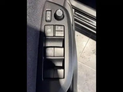 Photo 13 Toyota Yaris  Cross 116h Design MY22