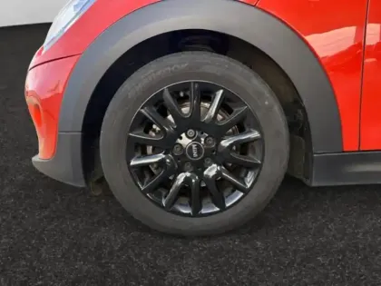 Photo 13 Mini Mini  Cooper 136ch  Edition Greenwich BVA7