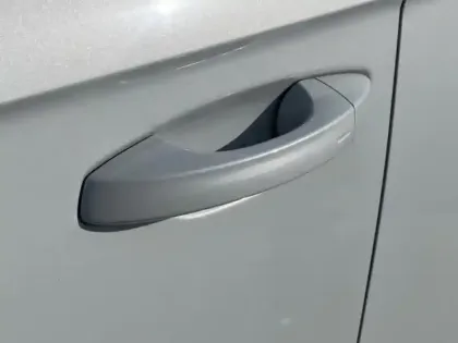 Photo 6 Volkswagen T-roc  1.5 TSI EVO 150ch Carat S&S