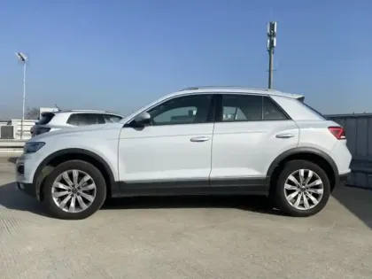 Photo 5 Volkswagen T-roc  1.5 TSI EVO 150ch Carat S&S