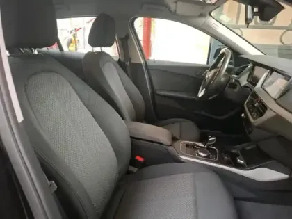 Photo 7 BMW Serie 1 Série 1 118iA 136ch Edition M Design DKG7