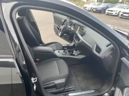 Photo 19 BMW Serie 1 Série 1 118iA 136ch Edition M Design DKG7