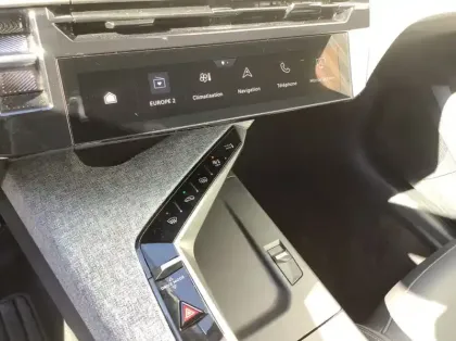 Photo 42 Peugeot 3008 Gén. III Ph1 Allure 5