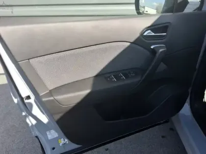 Photo 16 Renault Captur Nouveau E-Tech full hybrid 160 ch Techno