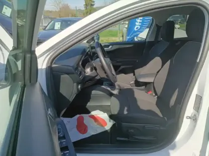 Photo 9 Ford Focus SW 1.0 Flexifuel mHEV 125ch Titanium X Business