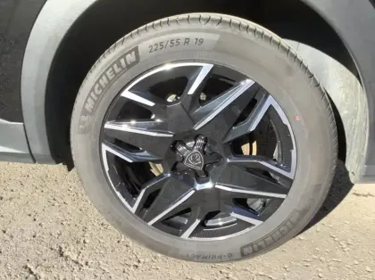 Photo 8 Peugeot 3008 Nouveau Hybrid 136 e-DCS6 Allure