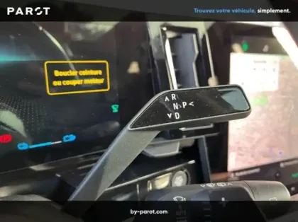 Photo 7 Renault Austral 1.2 E-Tech full hybrid 200ch Iconic esprit Alpine- 24