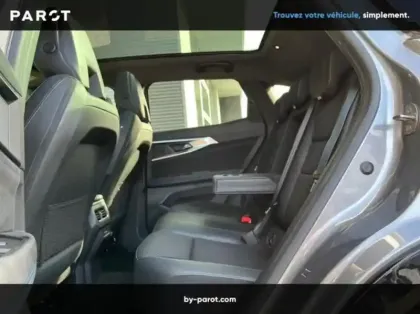 Photo 8 Renault Austral 1.2 E-Tech full hybrid 200ch Iconic esprit Alpine- 24