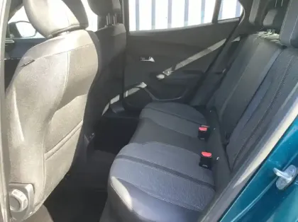 Photo 11 Peugeot 2008 Nouveau 100 S&S BVM6 Allure